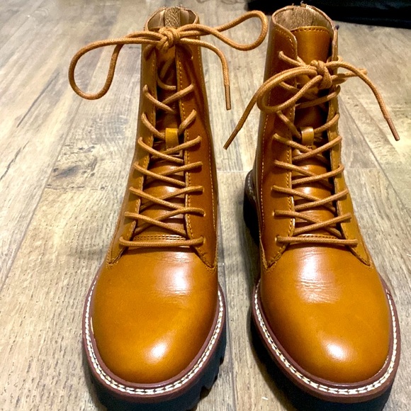 Madewell Citywalk Lugsole Boot - English Saddle - Picture 8 of 15
